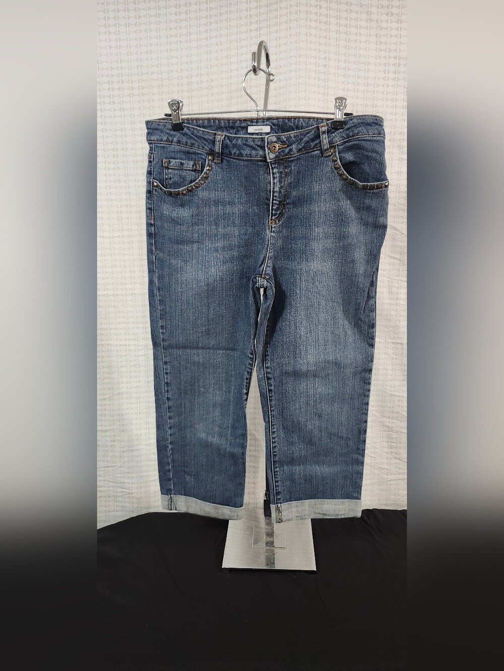 liz & co. Women's Dark Blue Cropped Straight-Leg Jeans